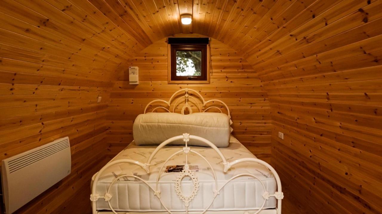 Sidley Chestnut Meadow Country Parkヴィラ エクステリア 写真