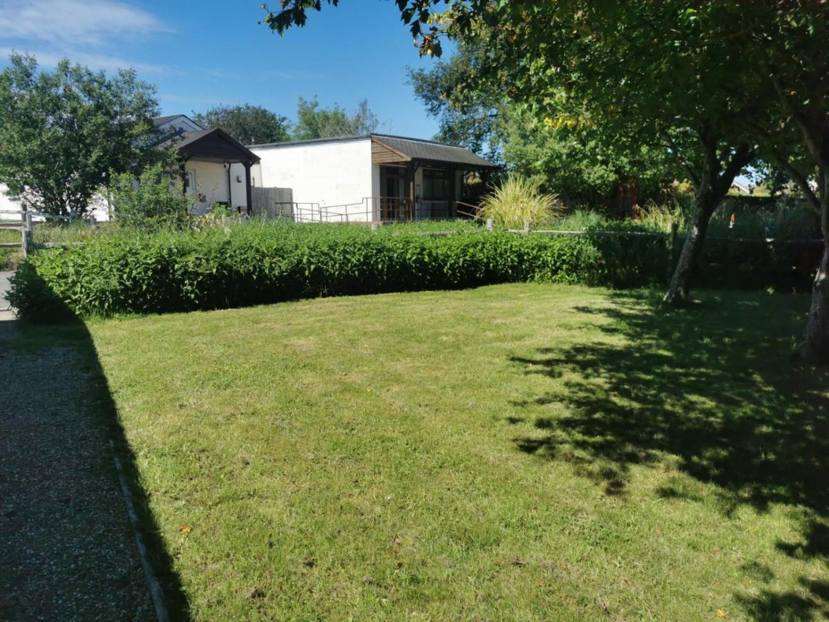 Sidley Chestnut Meadow Country Parkヴィラ エクステリア 写真