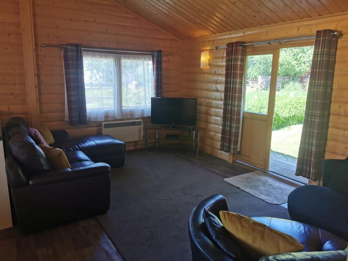 Sidley Chestnut Meadow Country Parkヴィラ エクステリア 写真